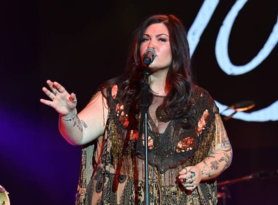 Warner Records Nashville -CRS 2026 Logan Simmons from The Band Loula onstage at Warner Records Nashville Lunch and Performance during CRS 2026 at the Omni Nashville Hotel on March 18, 2026 in Nashville, Tennessee. Nashville Omni Nashville Tennessee USA Copyright: xTammiexArroyo AFF-USA.comx