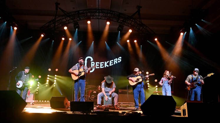 Warner Records Nashville -CRS 2026 The Creekers onstage at Warner Records Nashville Lunch and Performance during CRS 2026 at the Omni Nashville Hotel on March 18, 2026 in Nashville, Tennessee. Nashville Omni Nashville Tennessee USA Copyright: xTammiexArroyo AFF-USA.comx