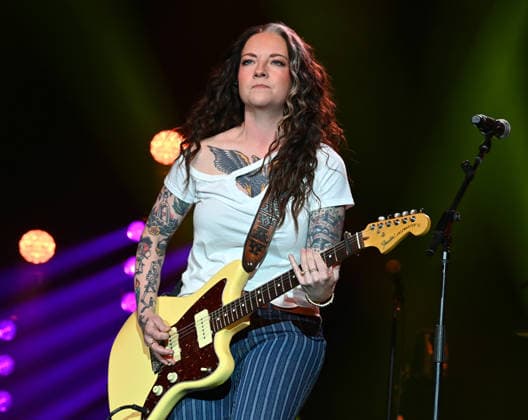 Warner Records Nashville -CRS 2026 Ashley McBryde onstage at Warner Records Nashville Lunch and Performance during CRS 2026 at the Omni Nashville Hotel on March 18, 2026 in Nashville, Tennessee. Nashville Omni Nashville Tennessee USA Copyright: xTammiexArroyo AFF-USA.comx