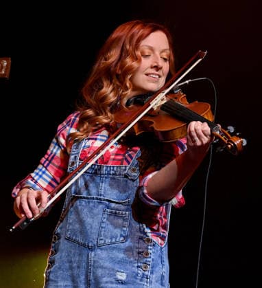 Warner Records Nashville -CRS 2026 Anna Blanton from The Creekers onstage at Warner Records Nashville Lunch and Performance during CRS 2026 at the Omni Nashville Hotel on March 18, 2026 in Nashville, Tennessee. Nashville Omni Nashville Tennessee USA Copyright: xTammiexArroyo AFF-USA.comx