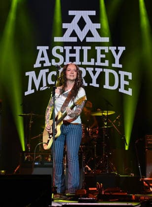 Warner Records Nashville -CRS 2026 Ashley McBryde onstage at Warner Records Nashville Lunch and Performance during CRS 2026 at the Omni Nashville Hotel on March 18, 2026 in Nashville, Tennessee. Nashville Omni Nashville Tennessee USA Copyright: xTammiexArroyo AFF-USA.comx