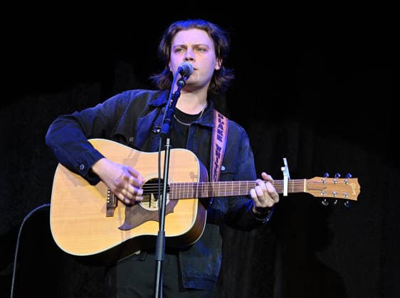 Warner Records Nashville -CRS 2026 Blake Whiten onstage at Warner Records Nashville Lunch and Performance during CRS 2026 at the Omni Nashville Hotel on March 18, 2026 in Nashville, Tennessee. Nashville Omni Nashville Tennessee USA Copyright: xTammiexArroyo AFF-USA.comx