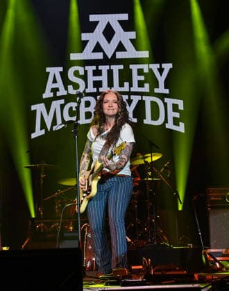 Warner Records Nashville -CRS 2026 Ashley McBryde onstage at Warner Records Nashville Lunch and Performance during CRS 2026 at the Omni Nashville Hotel on March 18, 2026 in Nashville, Tennessee. Nashville Omni Nashville Tennessee USA Copyright: xTammiexArroyo AFF-USA.comx