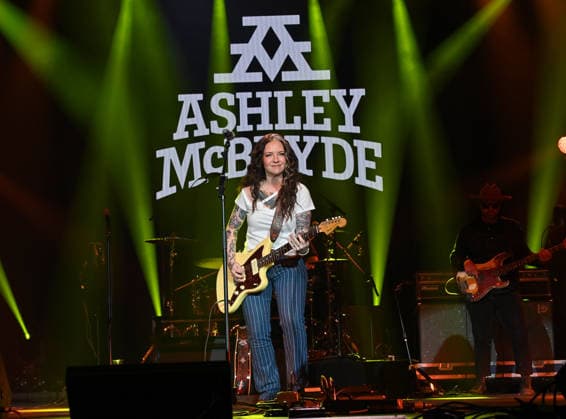 Warner Records Nashville -CRS 2026 Ashley McBryde onstage at Warner Records Nashville Lunch and Performance during CRS 2026 at the Omni Nashville Hotel on March 18, 2026 in Nashville, Tennessee. Nashville Omni Nashville Tennessee USA Copyright: xTammiexArroyo AFF-USA.comx