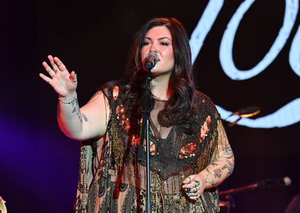 Warner Records Nashville -CRS 2026 Logan Simmons from The Band Loula onstage at Warner Records Nashville Lunch and Performance during CRS 2026 at the Omni Nashville Hotel on March 18, 2026 in Nashville, Tennessee. Nashville Omni Nashville Tennessee USA Copyright: xTammiexArroyo AFF-USA.comx
