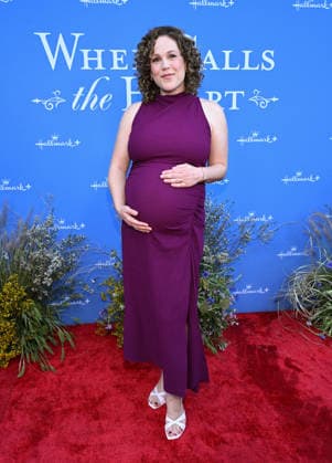 ˜When Calls the Heart™ and ˜Hope Valley: 1874™ Celebration Erin Krakow arriving to ˜When Calls the Heart™ and ˜Hope Valley: 1874™ Celebration at The Sun Rose on March 18, 2026 in West Hollywood, CA. West Hollywood The Sun Rose California USA Copyright: xLISAxOConnor AFF-USA.comx