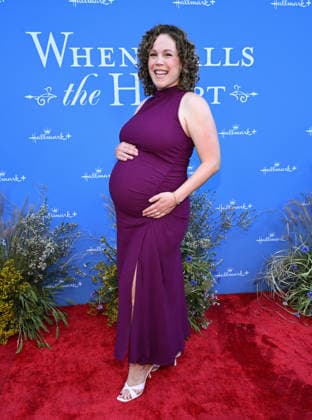 ˜When Calls the Heart™ and ˜Hope Valley: 1874™ Celebration Erin Krakow arriving to ˜When Calls the Heart™ and ˜Hope Valley: 1874™ Celebration at The Sun Rose on March 18, 2026 in West Hollywood, CA. West Hollywood The Sun Rose California USA Copyright: xLISAxOConnor AFF-USA.comx