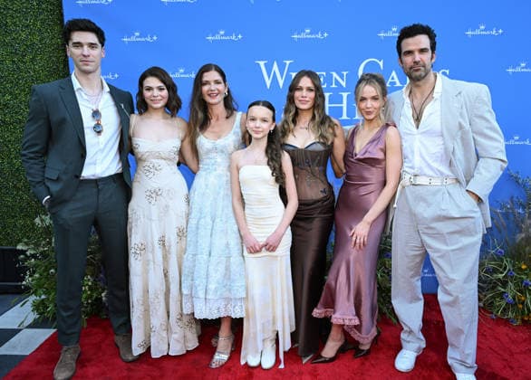 ˜When Calls the Heart™ and ˜Hope Valley: 1874™ Celebration Lachlan Quarmby, Maria March, Jill Hennessy, Mila Morgan, Bethany Joy Lenz, Roan Curtis and Benjamin Ayres arriving to ˜When Calls the Heart™ and ˜Hope Valley: 1874™ Celebration at The Sun Rose on March 18, 2026 in West Hollywood, CA. West Hollywood The Sun Rose California USA Copyright: xLISAxOConnor AFF-USA.comx