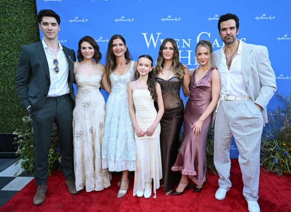 ˜When Calls the Heart™ and ˜Hope Valley: 1874™ Celebration Lachlan Quarmby, Maria March, Jill Hennessy, Mila Morgan, Bethany Joy Lenz, Roan Curtis and Benjamin Ayres arriving to ˜When Calls the Heart™ and ˜Hope Valley: 1874™ Celebration at The Sun Rose on March 18, 2026 in West Hollywood, CA. West Hollywood The Sun Rose California USA Copyright: xLISAxOConnor AFF-USA.comx