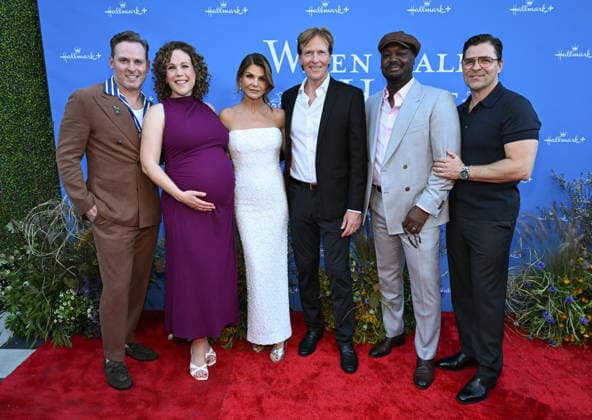 ˜When Calls the Heart™ and ˜Hope Valley: 1874™ Celebration Ben Rosenbaum, Erin Krakow, Lori Loughlin, Jack Wagner, Viv Leacock and Kavan Smith arriving to ˜When Calls the Heart™ and ˜Hope Valley: 1874™ Celebration at The Sun Rose on March 18, 2026 in West Hollywood, CA. West Hollywood The Sun Rose California USA Copyright: xLISAxOConnor AFF-USA.comx