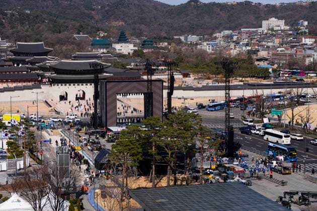 March 19, 2026, Seoul, South Korea: Seoul mayor OH SE-HOON inspects the venue for the comeback concert of the K-pop boy band BTS in Gwanghwamun Square on Thursday, March 19, 2026 in Seoul, South Korea. All seven members of BTS, which has been on hiatus since 2022 due to compulsory military service, are returning in a free concert on March 21, 2026 for their upcoming new album ARIRANG. Seoul South Korea - ZUMAh163 20260319_znp_h163_001 Copyright: xJintakxHanx