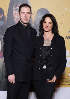 Melvil Poupaud et Asia Argento Avant première du film Plus forts que le diable au Grand Rex à Paris le 18 Mars 2026 Denis Guignebourg Bestimage Preview screening of the film Plus forts que le diable at the Grand Rex in Paris on March 18, 2026 Paris France  Copyright: xDenisxGuignebourgx xBestimagexDenisxGuignebourgx xBestimagex