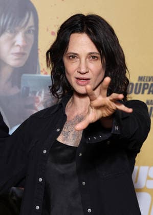 Asia Argento Avant première du film Plus forts que le diable au Grand Rex à Paris le 18 Mars 2026 Denis Guignebourg Bestimage Preview screening of the film Plus forts que le diable at the Grand Rex in Paris on March 18, 2026 Paris France  Copyright: xDenisxGuignebourgx xBestimagexDenisxGuignebourgx xBestimagex