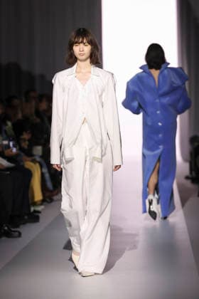 March 19, 2026, Tokyo, Japan: Models wearing fashion brand YOHEI OHNO walk down the runway during the Rakuten Fashion Week TOKYO 2026 Autumn Winter Collection. The fashion week runs from March 16 to 21. Tokyo Japan  - ZUMAm191 20260319_aap_m191_028 Copyright: xRodrigoxReyesxMarinx