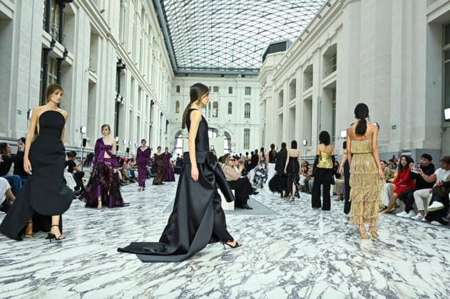 Mercedes-Benz Fashion Week in Madrid , Spain -18 MAR 2026. A model walks the runway wearing a design by Isabel Sanchis during Mercedes-Benz Fashion Week de Madrid in IFEMA, 18 March 2026 Spain Madrid Spain Copyright: xAtilanoxGarciax xSOPAxImagesx photos09341