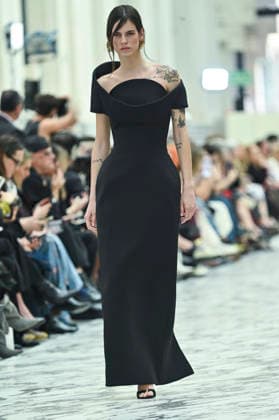 Mercedes-Benz Fashion Week in Madrid , Spain -18 MAR 2026. A model walks the runway wearing a design by Isabel Sanchis during the Mercedes-Benz Fashion Week de Madrid in IFEMA. Madrid Spain Copyright: xAtilanoxGarciax xSOPAxImagesx photos09313