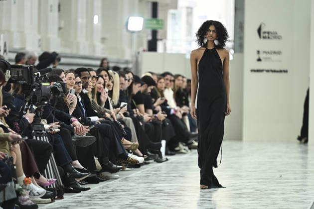 Juan Vidal Fashion Week de Madrid A model walks the runway wearing a design by Juan Vidal during Mercedes-Benz Fashion Week de Madrid in IFEMA, 18 March 2026 Spain Featuring: A model walks the runway wearing a design by Juan Vidal during Mercedes-Benz Fashion Week de Madrid in IFEMA, 18 March 2026 Spain Where: Madrid, Spain When: 18 Mar 2026 Credit: Oscar Gonzalez WENN Madrid Spain Copyright: xOscarxGonzalez WENNx wenn41158731 OFA ZOJx wenn41158731