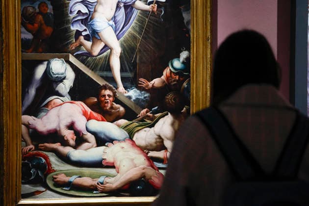 March 19, 2026, Rome, ITALY: People standing near the painting Resurrection by the Italian Renaissance artist Giorgio Vasari during the opening of the exhibition Vasari and Rome at the Capitoline Museums, Rome, 19 March 2026. ANSA FABIO FRUSTACI Rome ITALY  - ZUMAa110 20260319_zaf_a110_007 Copyright: xFabioxFrustacix