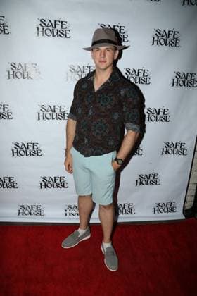 Arrivals to the Safe House Wrap Party at Apotheke in Los Angeles Featuring: Nate Russell (2) Where: Los Angeles, California, United States When: 18 Mar 2026 Credit: H2Y INSTARimages EDITORIAL USE ONLY. NOT FOR USE BY NEWSPAPERS BASED IN THE UK. Copyright: xx instar55566198