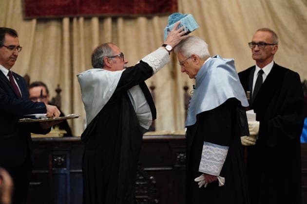 Felipe VI presides over the investiture of Sergio Mattarella as doctor honoris causa in Salamanca The President of the Italian Republic, Sergio Mattarella d , is invested as doctor honoris causa by the University of Salamanca, on March 19, 2026, in Salamanca, Castilla y León Spain The investiture is celebrated in the Paraninfo of the University of Salamanca, This honorary doctorate recognizes Mattarellas legal and political career and his defense of humanism, Europeanism and culture as the basis of democracy 19 MARCH 2026 Manuel Á Salamanca Salamanca Salamanca Spain  Copyright: xManuelxÃngelxLayax 7379680