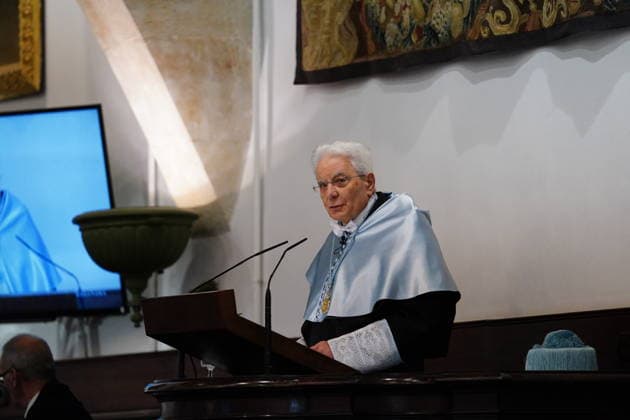 Felipe VI presides over the investiture of Sergio Mattarella as doctor honoris causa in Salamanca The President of the Italian Republic, Sergio Mattarella, delivers a speech after being invested as doctor honoris causa by the University of Salamanca, on March 19, 2026, in Salamanca, Castilla y León Spain The investiture is celebrated in the Paraninfo of the University of Salamanca, This honorary doctorate recognizes Mattarellas legal and political career and his defense of humanism, Europeanism and culture as the basis of democracy 19 MARCH 2026 Manuel Á Salamanca Salamanca Salamanca Spain  Copyright: xManuelxÃngelxLayax 7379681