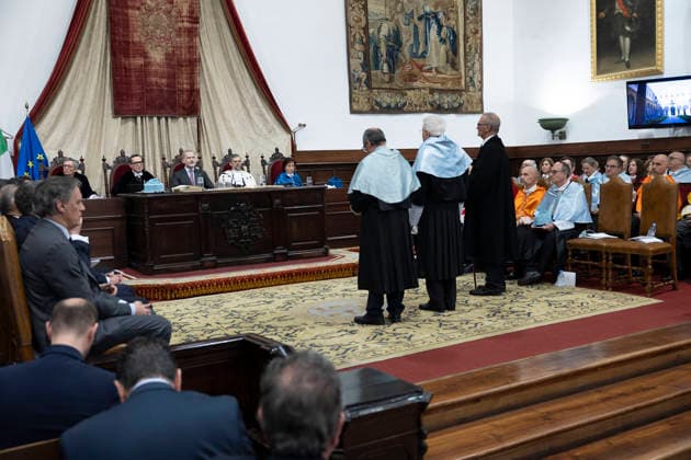 March 19, 2026, Salamanca, Rome, Spain: President of the Republic Sergio Mattarella with His Majesty the King of Spain, Felipe VI, at the University of Salamanca, on the occasion of the award ceremony of the academic honor of Doctor Honoris Causa. Salamanca, March 19, 2026 Salamanca Spain  - ZUMAa289 20260319_zia_a289_126 Copyright: xAmmendolaxPressxOfficex