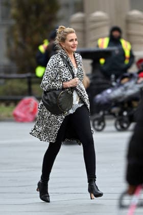 **VIDEO AVAILABLE** Cameron Diaz is spotted filming on the set of Stephen Merchants so far untitled rom-com in New York City Featuring: Cameron Diaz Where: New York City, New York, United States When: 19 Mar 2026 Credit: Elder Ordonez INSTARimages EDITORIAL USE ONLY. NOT FOR USE BY NEWSPAPERS BASED IN THE UK. Copyright: xx instar55566701