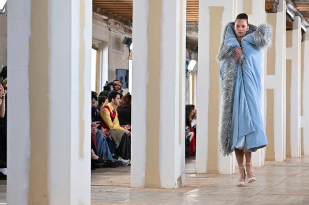 February 28, 2026, Madrid, Spain: A model walks the runway wearing a design by Ernesto Naranjo during Mercedes-Benz Fashion Week de Madrid at Palacio Fernaz Nunoz. Madrid Spain  - ZUMAs197 20260228_aaa_s197_2431 Copyright: xAtilanoxGarciax