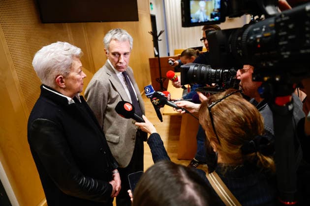OSLO, NORGE 20260319 Ellen Holager Andenaes och Petar Sekulic, Marius Borg Hoibys advokater, utanför rättssalen i Oslo, efter det att den sista rättegangsdagen mot den norske bonusprinsen avslutats pa torsdagen. OSLO NORGE x9200x *** OSLO, NORWAY 20260319 Ellen Holager Andenaes and Petar Sekulic, Marius Borg Hoibys lawyers, outside the courtroom in Oslo, after the last day of the trial of the Norwegian bonus prince ended on Thursday OSLO NORWAY x9200x  Copyright: xAdamxIhse TTx SISTA RÄTTEGANGSDAGEN MARIUS BORG HoIBY v3wYXRLQ6ro