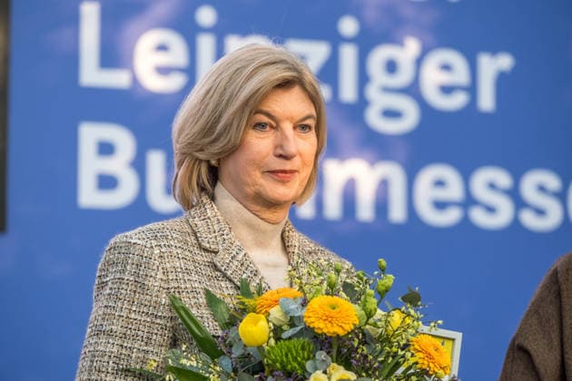 Erster Tag der Leipziger Buchmesse 2026 in Leipzig: Besucher strömen durch die Hallen, informieren sich über Neuerscheinungen und verfolgen Lesungen sowie Gespräche mit Autoren. Die Buchmesse zählt zu den wichtigsten Veranstaltungen der Literatur- und Verlagsbranche im deutschsprachigen Raum. Preisverleihung des Preis der Leipziger Buchmesse 2026 in Leipzig: Ausgezeichnet werden herausragende Werke in den Kategorien Belletristik, Sachbuch Essayistik und Übersetzung. Die Ehrung gilt als eine der bedeutendsten Literaturauszeichnungen Deutschlands und zieht große mediale Aufmerksamkeit auf sich. Siegerin Sachbuch Marie-Janine Calic Leipziger Buchmesse 2026 Tag 1