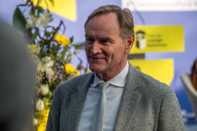 Erster Tag der Leipziger Buchmesse 2026 in Leipzig: Besucher strömen durch die Hallen, informieren sich über Neuerscheinungen und verfolgen Lesungen sowie Gespräche mit Autoren. Die Buchmesse zählt zu den wichtigsten Veranstaltungen der Literatur- und Verlagsbranche im deutschsprachigen Raum. Preisverleihung des Preis der Leipziger Buchmesse 2026 in Leipzig: Ausgezeichnet werden herausragende Werke in den Kategorien Belletristik, Sachbuch Essayistik und Übersetzung. Die Ehrung gilt als eine der bedeutendsten Literaturauszeichnungen Deutschlands und zieht große mediale Aufmerksamkeit auf sich. Leipzig Oberbürgermeister Burkard Jung Leipziger Buchmesse 2026 Tag 1