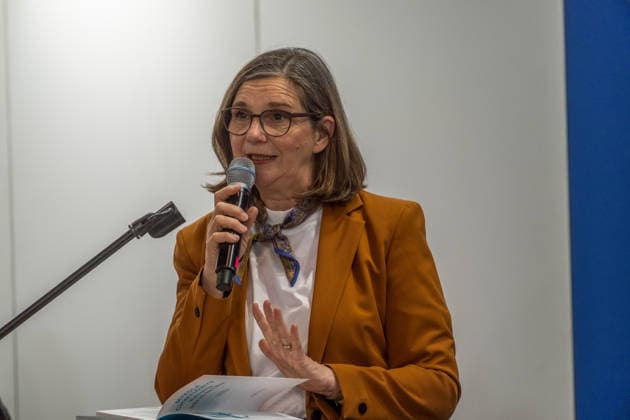 Erster Tag der Leipziger Buchmesse 2026 in Leipzig: Besucher strömen durch die Hallen, informieren sich über Neuerscheinungen und verfolgen Lesungen sowie Gespräche mit Autoren. Die Buchmesse zählt zu den wichtigsten Veranstaltungen der Literatur- und Verlagsbranche im deutschsprachigen Raum. Preisverleihung des Preis der Leipziger Buchmesse 2026 in Leipzig: Ausgezeichnet werden herausragende Werke in den Kategorien Belletristik, Sachbuch Essayistik und Übersetzung. Die Ehrung gilt als eine der bedeutendsten Literaturauszeichnungen Deutschlands und zieht große mediale Aufmerksamkeit auf sich. Katrin Göring-Eckardt (Bündnis 90 Die Grünen) eröffnet den Stand der Ukraine. Leipziger Buchmesse 2026 Tag 1