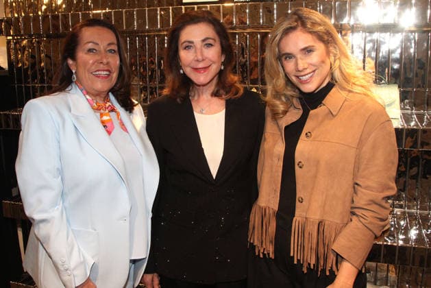 Martina Buckenmaier (CEO Riani), Alexandra von Rehlingen und Mona Buckenmaier (Head of Business Development Riani) beim Riani Store Opening am 19.03.2026 in Hamburg Riani Store Opening in Hamburg