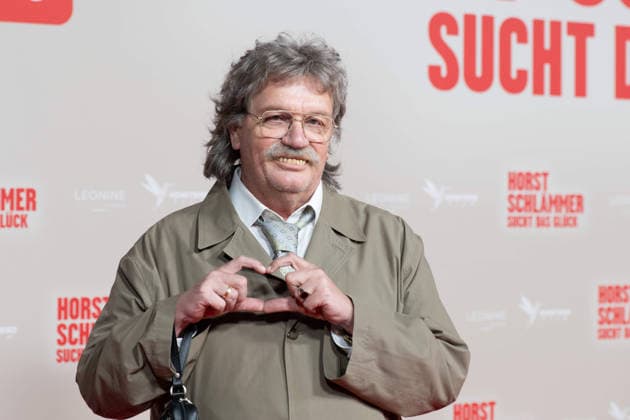 Hape KERKELING in der Rolle des Horst Schlaemmer, Roter Teppich, Red Carpet Show, Ankunft, arrival, Filmpremiere HORST SCHLAEMMER SUCHT DAS GLUECK in der Lichtburg in Essen, 19.03.2026.