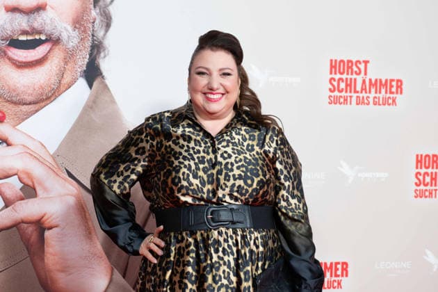 Meltem KAPTAN, Schauspielerin, Roter Teppich, Red Carpet Show, Ankunft, arrival, Filmpremiere HORST SCHLAEMMER SUCHT DAS GLUECK in der Lichtburg in Essen, 19.03.2026.
