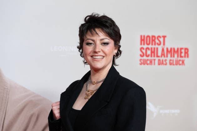 Tahnee SCHAFFARCZYK, Comedian, Roter Teppich, Red Carpet Show, Ankunft, arrival, Filmpremiere HORST SCHLAEMMER SUCHT DAS GLUECK in der Lichtburg in Essen, 19.03.2026.