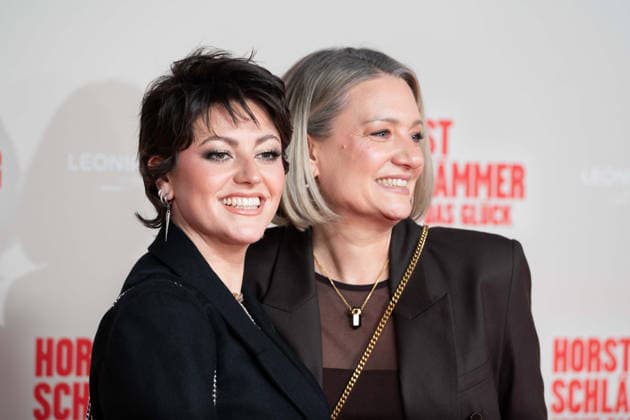 Tahnee SCHAFFARCZYK, Comedian, Juliette SCHOPPMANN, Saengerin, Roter Teppich, Red Carpet Show, Ankunft, arrival, Filmpremiere HORST SCHLAEMMER SUCHT DAS GLUECK in der Lichtburg in Essen, 19.03.2026.