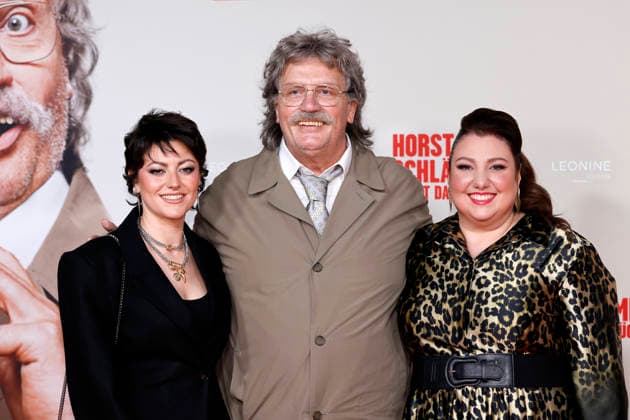 Comedienne Tahnee Schaffarczyk, Schauspieler Hape Kerkeling als Horst Schlämmer und Schauspielerin Meltem Kaptan bei der Premiere des Kinofilms Horst Schlämmer sucht das Glück in der Lichtburg Essen. Essen, 10.03.2026 NRW Deutschland Copyright: xChristophxHardtx