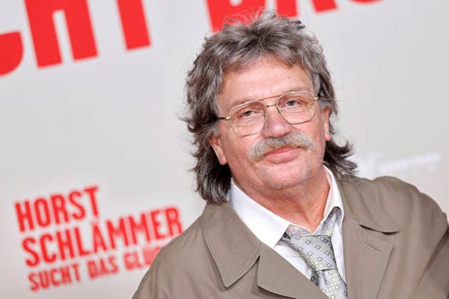 Schauspieler Hape Kerkeling als Horst Schlämmer bei der Premiere des Kinofilms Horst Schlämmer sucht das Glück in der Lichtburg Essen. Essen, 10.03.2026 NRW Deutschland Copyright: xChristophxHardtx