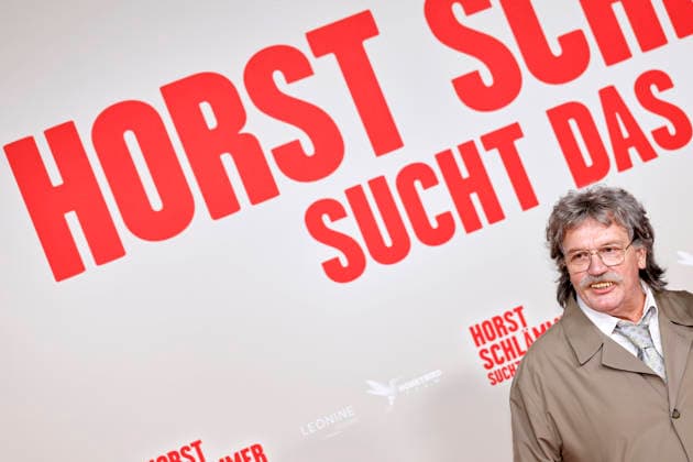 Schauspieler Hape Kerkeling als Horst Schlämmer bei der Premiere des Kinofilms Horst Schlämmer sucht das Glück in der Lichtburg Essen. Essen, 10.03.2026 NRW Deutschland Copyright: xChristophxHardtx