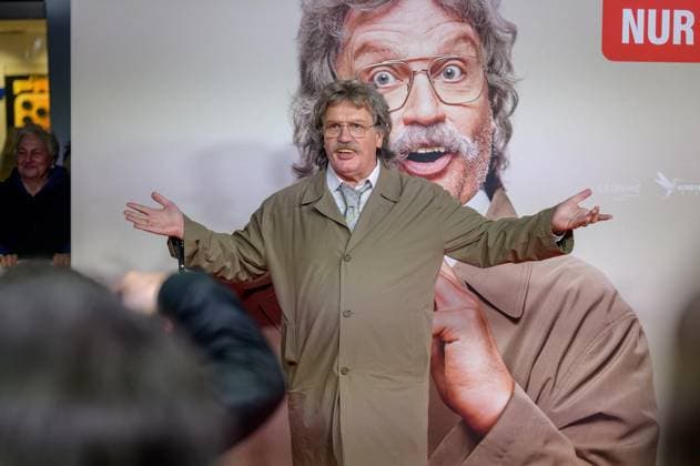 Essen: Weltpremiere - Hape Kerkeling präsentiert seinen neuen Film Horst Schlämmer sucht das Glück ** NUR FÜR REDAKTIONELLE ZWECKE ** EDITORIAL USE ONLY **<p>Hape Kerkeling (Horst Schlämmer) bei der Weltpremiere seines neuen Films Horst Schlämmer sucht das Glück am Donnerstag, den 19. März 2026, in der Essener Lichtburg.< p> Kultur, Kunst, Unterhaltung Copyright: UwexErnst
