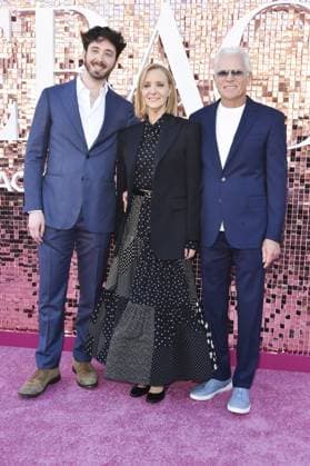 Julian Stern, Lisa Kudrow, Michel Stern at arrivals for THE COMEBACK Third and Final Season Premiere, Wallis Annenberg Center for the Performing Arts, Los Angeles, CA, March 19, 2026. Photo By: Elizabeth Goodenough Everett Collection THE COMEBACK Third and Final Season Premiere PUBLICATIONXNOTxINxCANxCHNxFRAxITAxJPNxNORxPOLxRUSxESPxUKxUSA
