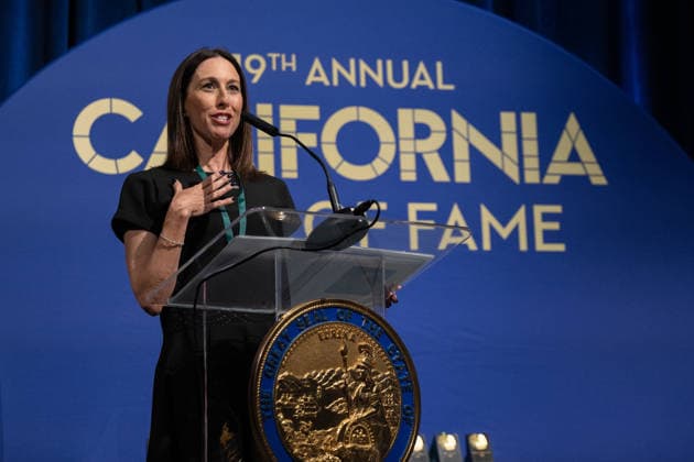 March 19, 2026, Sacramento, Ca, USA: Olympic swimmer Janet Evans speaks during her acceptance at the induction of the 19th class to the California Hall of Fame at the California Museum on Thursday, March 19, 2026, in Sacramento. Sacramento USA - ZUMAj89_ 20260319_zaf_j89_014 Copyright: xPaulxKitagakixJr.x