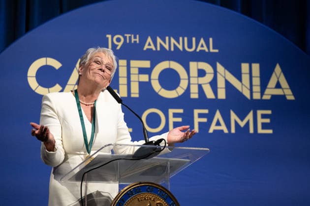 March 19, 2026, Sacramento, Ca, USA: Actress Jamie Lee Curtis delivers her acceptance speech during the induction of the 19th class to the California Hall of Fame at the California Museum on Thursday, March 19, 2026, in Sacramento. Sacramento USA - ZUMAj89_ 20260319_zaf_j89_037 Copyright: xPaulxKitagakixJr.x
