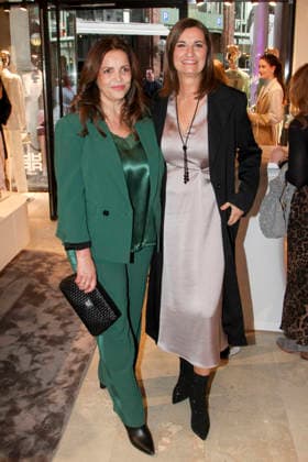 abb Rebecca Immanuel Schauspielerin mit Inka Schneider TV Moderatorin zu Gast beim Riani Store Opening am Donnerstag 19.03.2026 in Hamburg Hamburg Deutschland