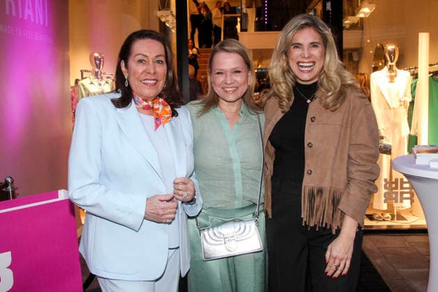 abb Martina Buckenmaier (CEO Riani), Nova Meierhenrich und Mona Buckenmaier (Head of Business Development Riani) zu Gast beim Riani Store Opening am Donnerstag 19.03.2026 in Hamburg Hamburg Deutschland