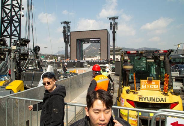 BTS s upcoming comeback concert, Mar 20, 2026 : The stage for BTS s comeback concert in front of Gwanghwamun, the main gate of Gyeongbok Palace in central Seoul, South Korea. BTS s comeback concert will be held at Gwanghwamun Square on March 21, a day after the K-Pop boy band released its fifth full-length album, ARIRANG .  aflo_324180817