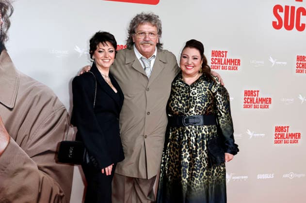 Tahnee Schaffarczyk, Hape Kerkeling und Meltem Kaptan bei der Premiere des Kinofilms Horst Schlämmer sucht das Glück in der Lichtburg. Essen, 19.03.2026