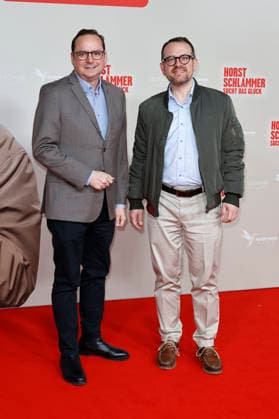 Thoms Kufen mit Ehemann David A. Lüngen bei der Premiere des Kinofilms Horst Schlämmer sucht das Glück in der Lichtburg. Essen, 19.03.2026