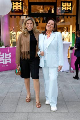 Mona Buckenmaier und Martina Buckenmaier beim Riani Store Opening in der Straße Hohe Bleichen 17. Hamburg, 19.03.2026